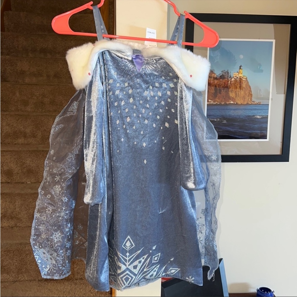 SOLD!! Disney Frozen Elsa dress up costume size 4-6